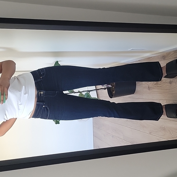 PAIGE Denim - PAIGE Hidden Hills Jeans size 26